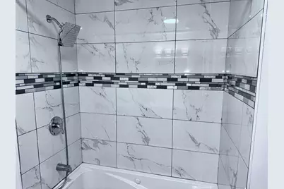 11581 S Lafayette Avenue, Chicago, IL 60628 - Photo 18