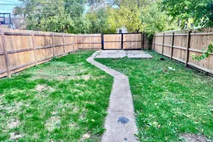 11581 S Lafayette Ave, Chicago, IL 60628 - Photo 28