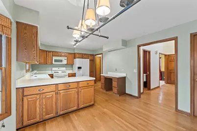 27W154 Chartwell Drive, Winfield, IL 60190 - Photo 22