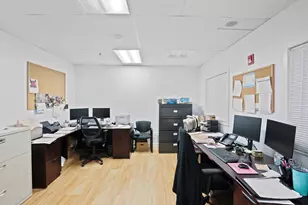 1N131 County Farm Rd, Winfield, IL 60190 - Photo 12