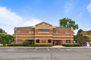 1N131 County Farm Rd, Winfield, IL 60190 - Photo 2