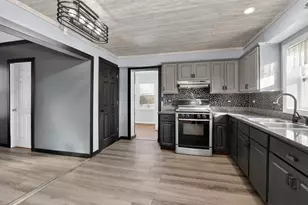 1800 S Cora St, Crest Hill, IL 60403 - Photo 8