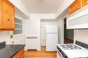 233 Custer Ave, Evanston, IL 60202 - Photo 4