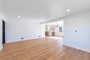 2N579 Bloomingdale Rd, Glendale Heights, IL 60139 - Photo 10