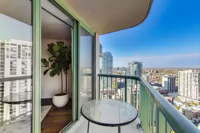 111 W Maple Street #2803, Chicago, IL 60610 - Photo 16