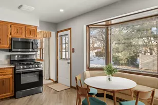 8209 Middlebury Ave, Woodridge, IL 60517 - Photo 12