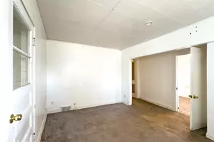 8S057 S Vine St, Burr Ridge, IL 60527 - Photo 10