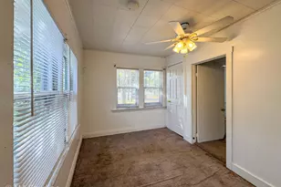 8S057 S Vine St, Burr Ridge, IL 60527 - Photo 8