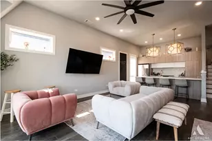 3914 S King Dr, Chicago, IL 60653 - Photo 4