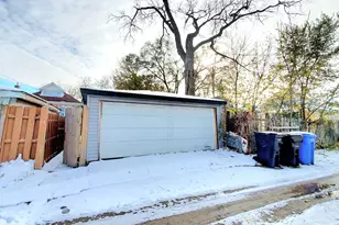 320 W 101st Pl, Chicago, IL 60628 - Photo 18