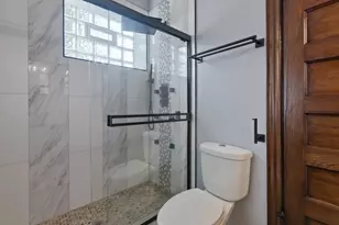 444 E 48th St, Chicago, IL 60615 - Photo 36