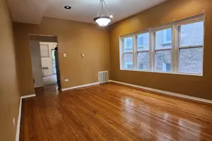 7835 S Saginaw Ave, Chicago, IL 60649 - Photo 2