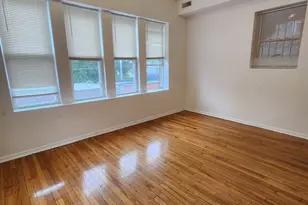 7835 S Saginaw Ave, Chicago, IL 60649 - Photo 8