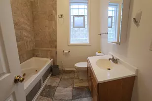 7835 S Saginaw Ave, Chicago, IL 60649 - Photo 14