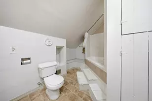 901 Hermann Rd, Lee, IL 60530 - Photo 14