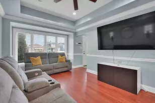 3631 W 69th St, Chicago, IL 60629 - Photo 4