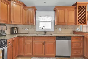 3631 W 69th St, Chicago, IL 60629 - Photo 10