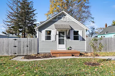 1155 S 5th Street, Dekalb, IL 60115 - Photo 2