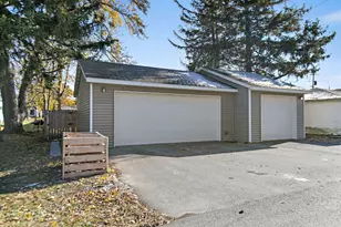 1155 S 5th St, Dekalb, IL 60115 - Photo 24