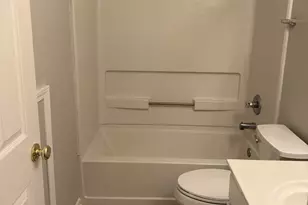 2528 Heritage Ct, Geneva, IL 60134 - Photo 12