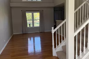 2528 Heritage Ct, Geneva, IL 60134 - Photo 2