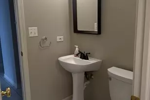 2528 Heritage Ct, Geneva, IL 60134 - Photo 8