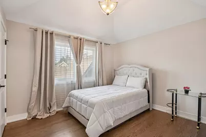 8200 S Normandy Avenue, Burbank, IL 60459 - Photo 32