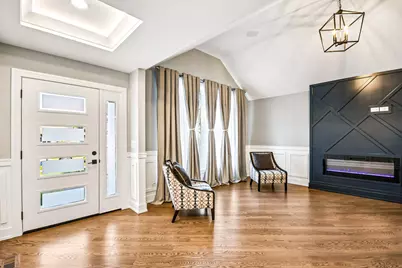 8200 S Normandy Avenue, Burbank, IL 60459 - Photo 2