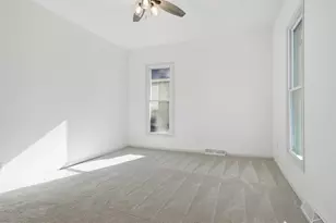 1006 S East St, Bloomington, IL 61701 - Photo 14