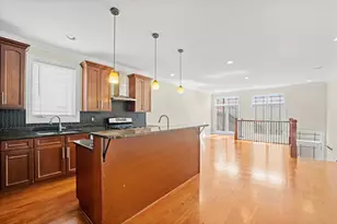 2415 W Palmer St, Chicago, IL 60647 - Photo 4