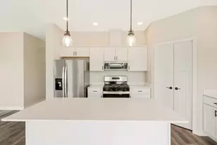 9 Lilac Ln, Ottawa, IL 61350 - Photo 8