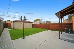 5428 S Laramie Ave, Chicago, IL 60638 - Photo 16