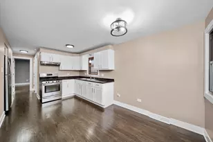 5428 S Laramie Ave, Chicago, IL 60638 - Photo 10