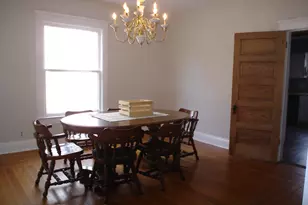 1312 S Peoria Ave, Dixon, IL 61021 - Photo 4