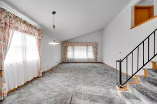 18537 Palmer Ave, Homewood, IL 60430 - Photo 4