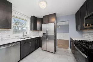 9632 S Yale Ave, Chicago, IL 60628 - Photo 10