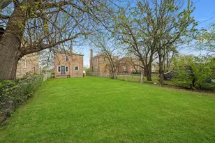 9632 S Yale Ave, Chicago, IL 60628 - Photo 32