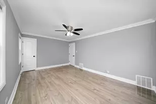 9632 S Yale Ave, Chicago, IL 60628 - Photo 16