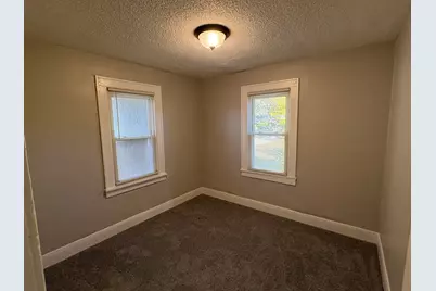 238 N Fairmont Avenue, Kankakee, IL 60901 - Photo 6