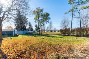 934 E Garden St, Dekalb, IL 60115 - Photo 32