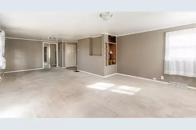 934 E Garden Street, Dekalb, IL 60115 - Photo 14