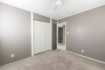 934 E Garden Street, Dekalb, IL 60115 - Photo 22