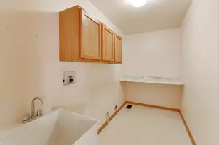 719 Sun Lake Rd, Lake Villa, IL 60046 - Photo 20