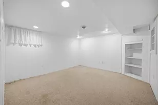 673 Haish Blvd, Dekalb, IL 60115 - Photo 16