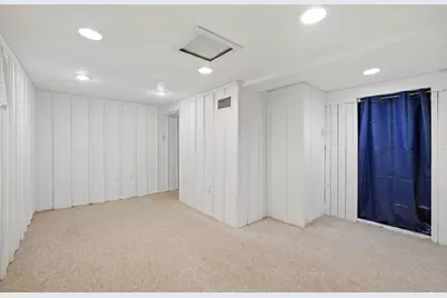 673 Haish Boulevard, Dekalb, IL 60115 - Photo 18