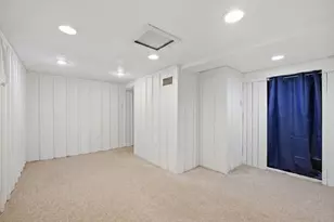 673 Haish Blvd, Dekalb, IL 60115 - Photo 18