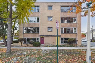 300 Chicago Ave, Oak Park, IL 60302 - Photo 1