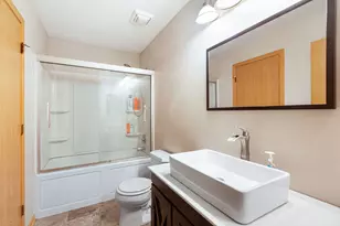 932 Clover Ln, Pingree Grove, IL 60140 - Photo 16