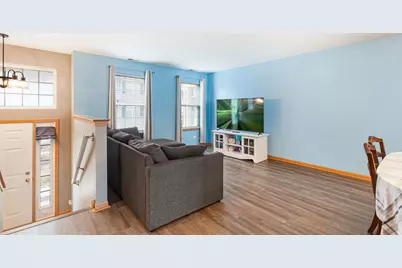 932 Clover Lane, Pingree Grove, IL 60140 - Photo 2