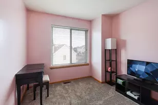 932 Clover Ln, Pingree Grove, IL 60140 - Photo 14